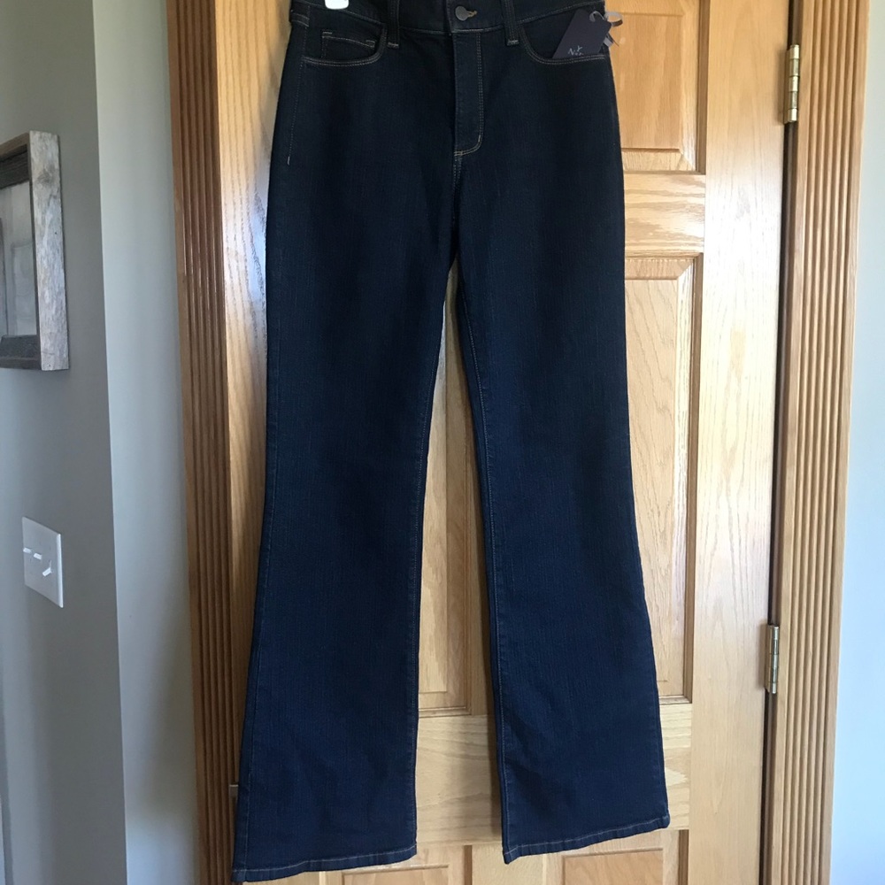 NWT not your daughters boot cut dark jeans nydj 6
